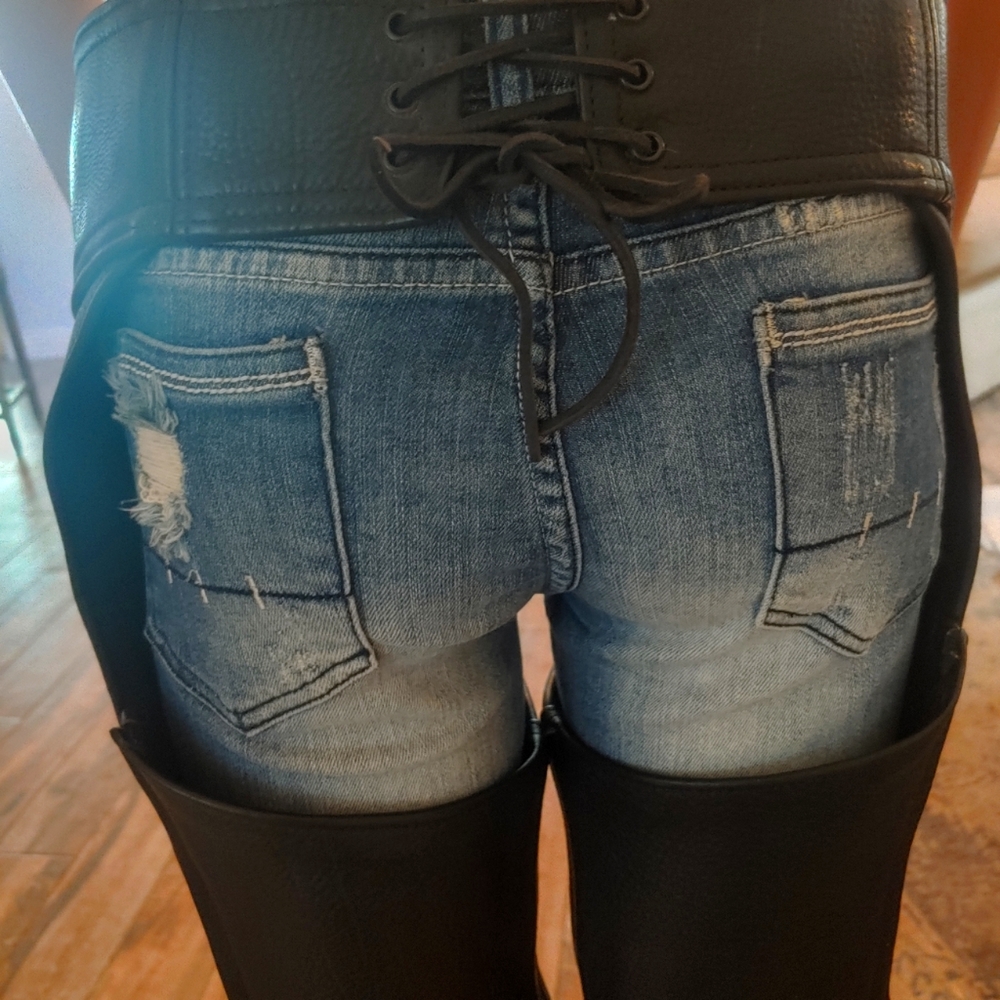 US MADE 100% LEATHER RIDING CHAPS - Picture 8 of 8